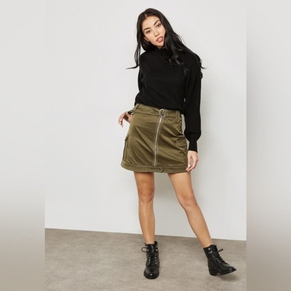 Mango Army Green Pocket Detail Belted Zipper Mini Skirt Size Medium